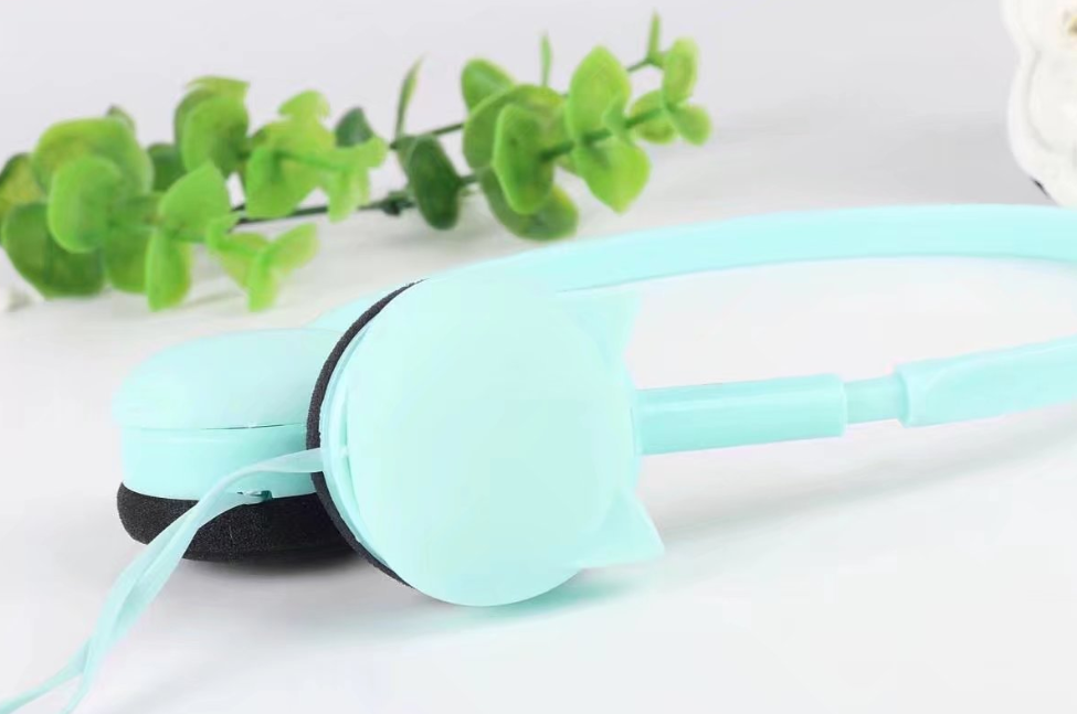 Stylish Cat Ear Headphones - Creative Statement Design
