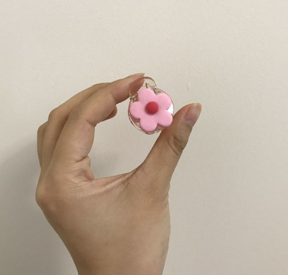 Floral Hair Clip, INS Style Hair Claw Clip - close-up