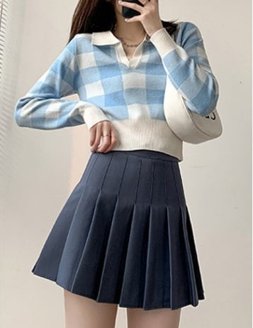 Latest Women's Pleated Skirt in Fashion - close-up