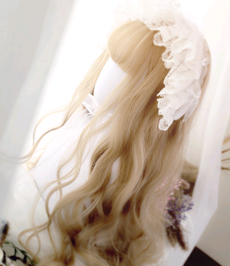 Lolita Wig, 65cm White Linen Large Curl Hairpiece - front view
