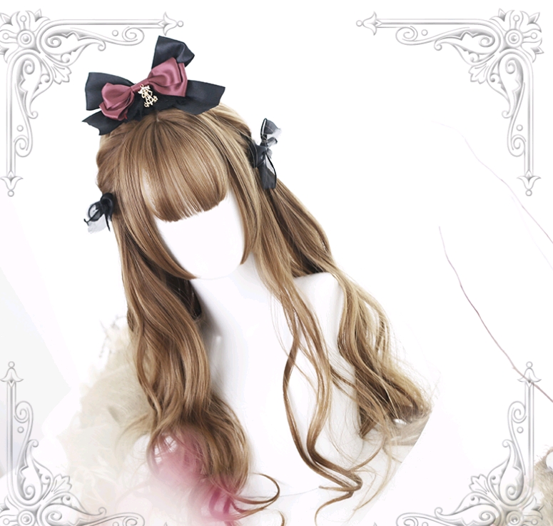 Lolita Wig 65cm with Long Curly Bangs and Hair - in use