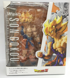 Son Goku Super Saiyan S.H.Figuarts Action Figure - Dragon Ball - styled view