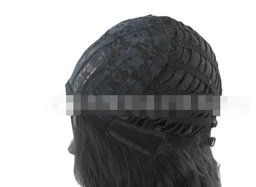 Stylish Short Wig for Fashionable Looks - detail view